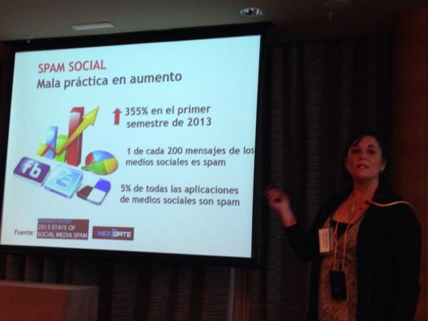carsolpag's tweet photo. #SMMDay @LauraFerrera reflexionando sobre #spam #social si me quieres #quieremebien NO me etiquetes http://t.co/p2RGP8Uf0f