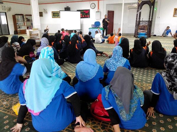 AADKPsUtara's tweet photo. ceramah motivasi oleh Sheikh Abdul Ghani http://t.co/aEi750rKvf