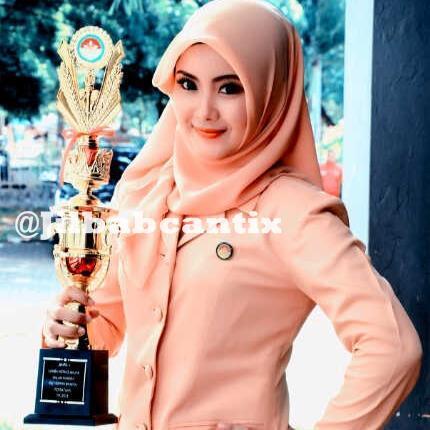 #Jilbabcantik #jilbabseksi #hijab #Jilbabhot #cewekcantik #Jilbabindonesia #Jilbabmodis #Ungu