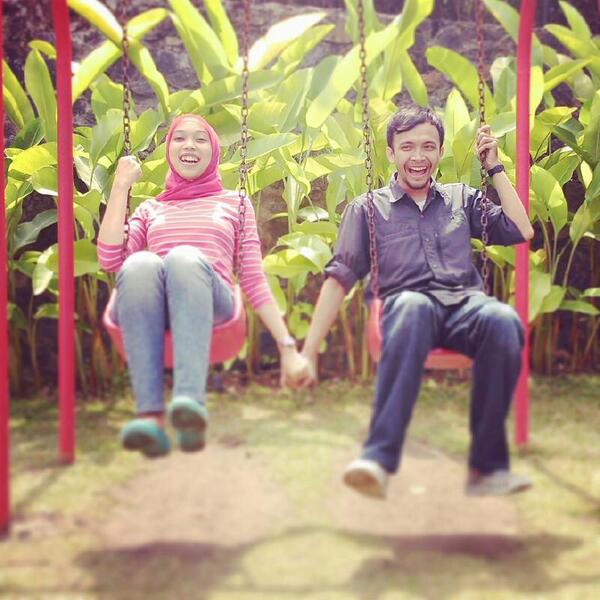 diah_tp's tweet photo. Swing! Swing! Swing! http://t.co/ScaMeM3ktI