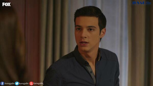Karagul__Fans's tweet photo. "Ben anamın bu hallerini özledim sıcacık sarılmasını , sevgisini özledim."#KaragülünSırrı http://t.co/yg1XU0Tqqn