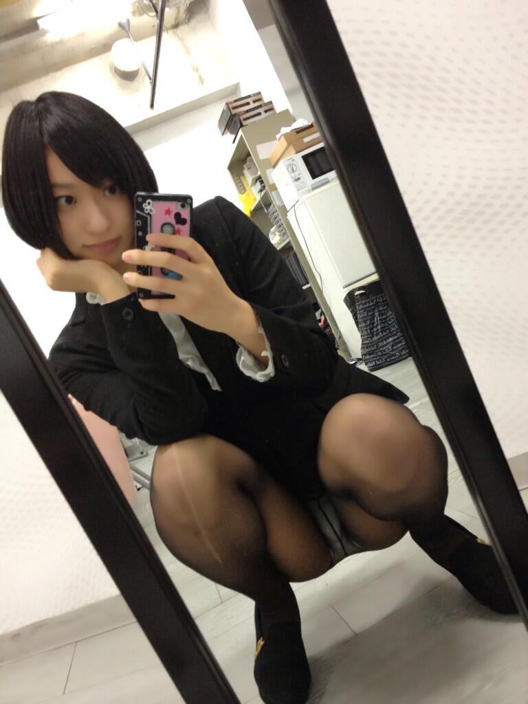 しゃがみ パンスト  / X