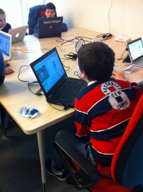 giglietto's tweet image. # #dojopics @CoderDojoRoma è arrivata la primavera #springdojo