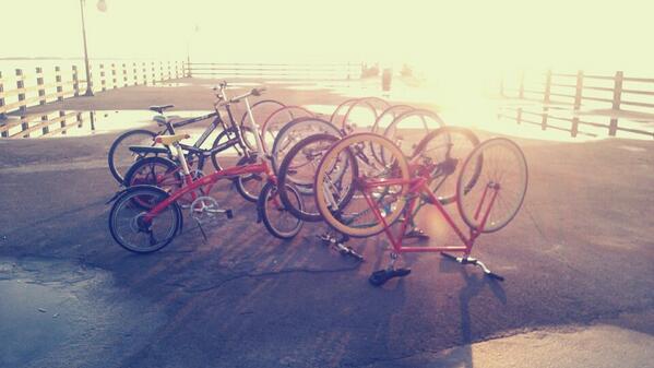 GOTOEAST_'s tweet photo. Go to north jakarta! http://t.co/E2ods6AxIM