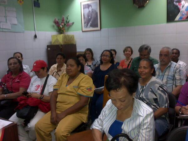 Se instalo y en pleno desarrollo Asamblea Comunitaria en CDI Los Dos Caminos. Mun. Sucre