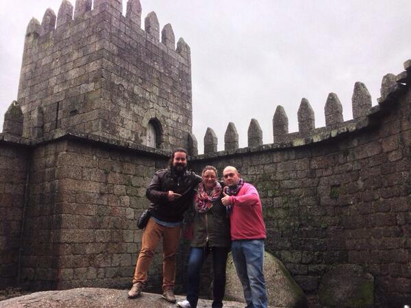 torankano's tweet photo. @gsn1983 y @guimarali de paseo por la tierra media http://t.co/sp7uMVHWOw