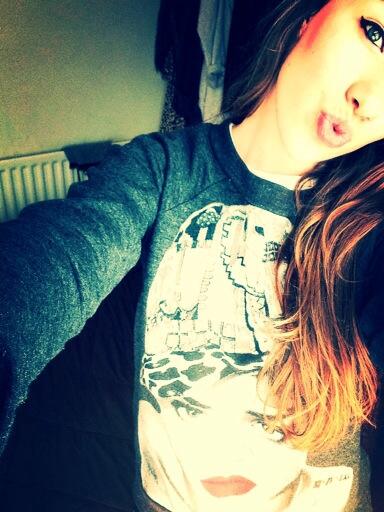 JadeJenningsxx's tweet photo. My Robyn http://t.co/JhbM2OSio0