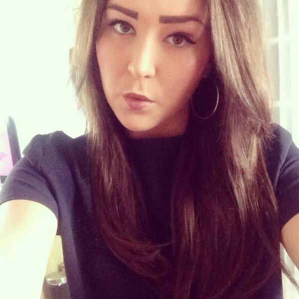 ShauniW_x's tweet photo. Long locks again eeek😍 #littlethings ❤️❤️ http://t.co/8QPU3IUnVn