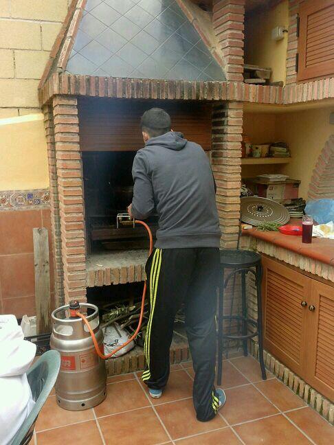 ParisCarmona's tweet photo. Cocinero ,cocinero jajajajaja @jesuskd8 http://t.co/8LLhsTzTsN