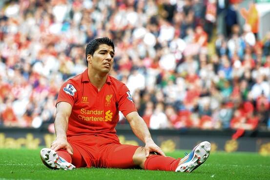 Suarez reacts to that early Man City goal...