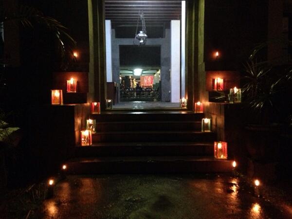 ini pintu masuknya, dekorasi nya suppppper bangetkan? ayo jangan lewatkan malam ini!