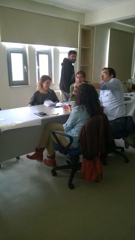 Userspots's tweet image. Ux weekend Odtu 2. Gününde startuplar ile çalışmaya baśladik! #ux #UXWeekend