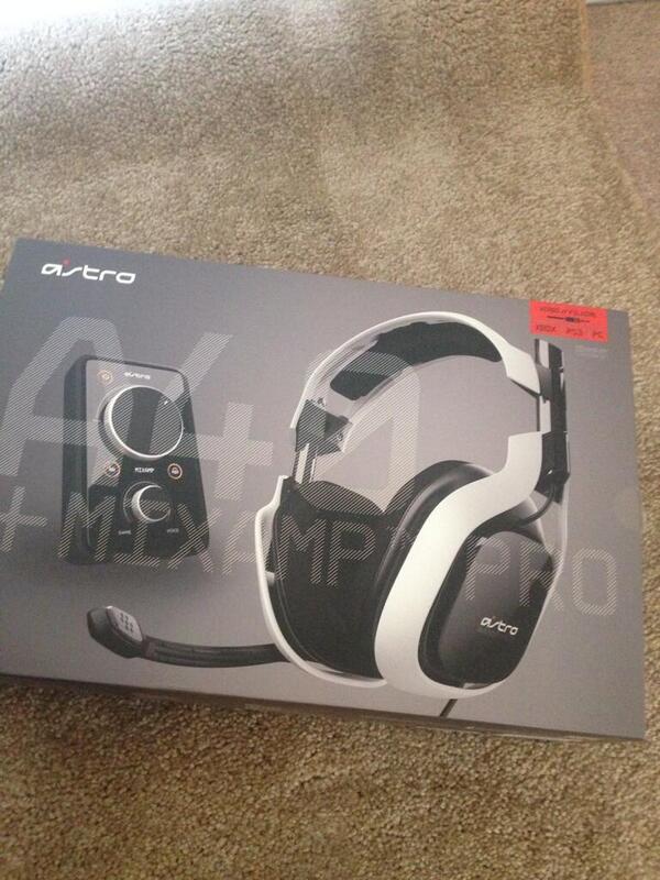 SynergyMkay's tweet image. Astor Giveaway!
RETWEET
Follow me
Subscribe to youtube.com/TrackFaction 
Ends at 750 followers!