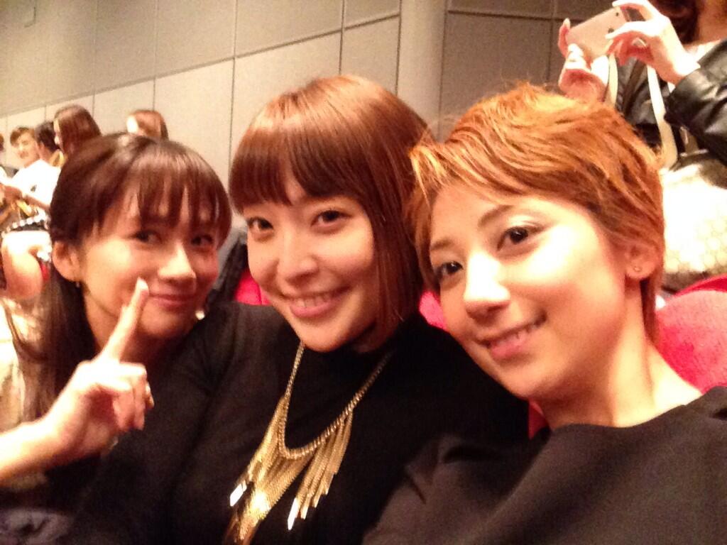 Ririka 座席は芸名のあいうえお順 ということで 花夏ゆりん 花咲りりか 華月由舞 でした Http T Co Xetimgfwup Twitter