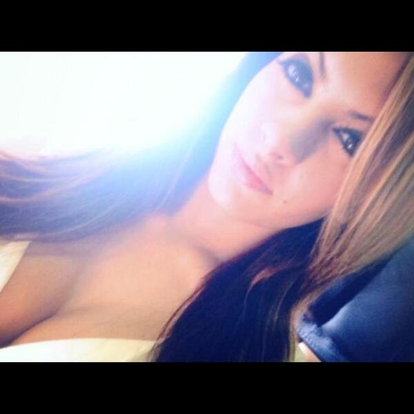 blowsyou's tweet photo. Rt if u would love me to wake u up with a blowjob! http://t.co/HV9SJfyl0g