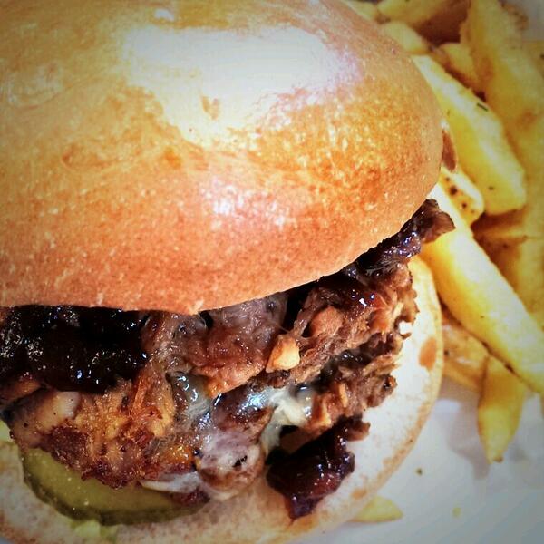 tps_rpt's tweet image. Hits the sweet spot. @theribman special with #HonestToGod BBQ sauce @honestburgers.