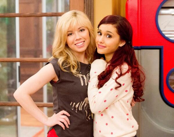 EmilySimmer3's tweet image. Yay, Sam and Cat won as favorite show. Love them soooo much 💋💋