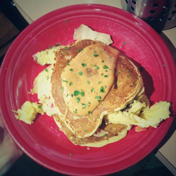 MorningStar_MI's tweet photo. Potato pancake scramble with house smoked pulled pork, red pepper, &amp; red onion. Topped with homemade BBQ hollandaise. http://t.co/tGLBESufDr