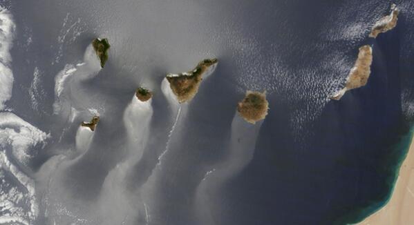 A3Noticias's tweet photo. Canarias se postula como vencedora de la mejor foto del mundo. Te lo cuentan en @Cienciaxplora http://t.co/kaMgk6JYOj http://t.co/vKDSj8vm1n