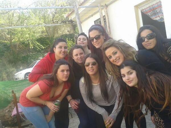 cristy23891's tweet photo. Os quiero! @jesihl @luiisa1988 @anais_villena @neiba23 nati,anali,ana,mari http://t.co/cxw1pyKwyg