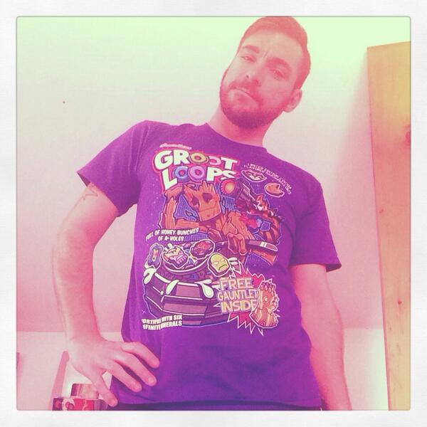 jermlikespie's tweet image. Eat your #GrootLoops -you&apos;ll sprout up like a tree! #GuardiansOfTheGalaxy #Groot #RocketRaccoon #teefury #instabeards
