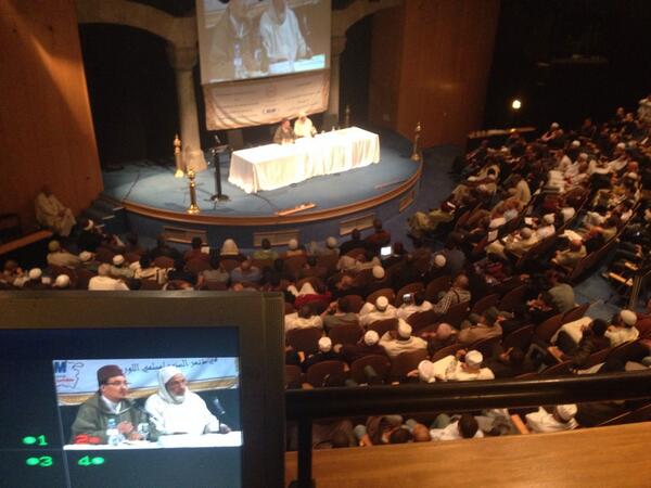 islaamtv's tweet photo. Volle bak bij de jaarlijkse conferentie te Forbach. Met sheikh albraaik, kamali en belmadani! http://t.co/imzgzUYsVX