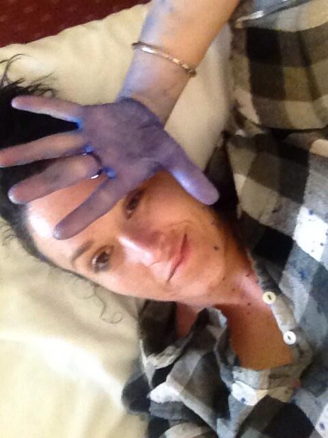 Destroyed my hotel bathroom painting this morning... Lol http://t.co/X4kloNgHiW<a href="/tag/70andlivinlife"class="tags"><span>#70andlivinlife</span></a>