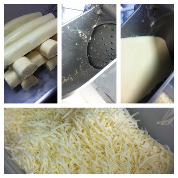 CatfishBiffs's tweet image. In case you ever wondered how it happened. #WhatFreshReallyIs #CatfishBiffs #Real #Pizza