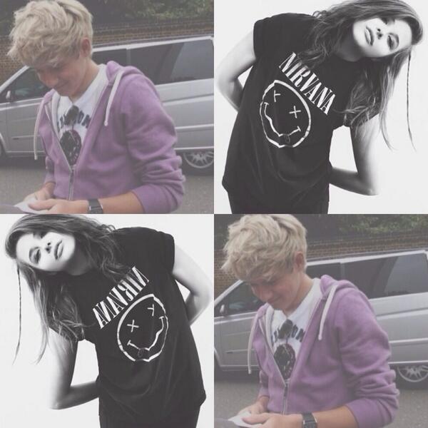 Larry_Narry_69's tweet image. #onedirection #directioners #onedirectionedit  #harrystyles #niallhoran #louistomlinson #liampayne #zaynmalik 🆔🎵👾💜💟