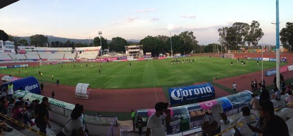 ¡Ya estamos en el estadio centenario para el duelo de @Zacatepec1948FC vs Alebrijes de Oaxaca!