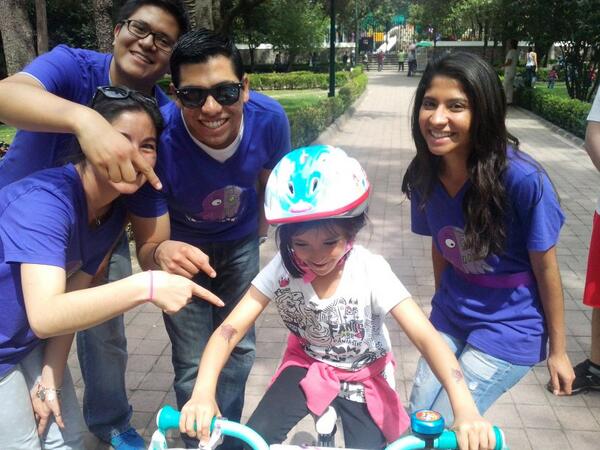 Pulpinators's tweet photo. #retobonus #pulpinators foto con una persona tatuada @AmazingRace2014 http://t.co/dv6H0TekUq