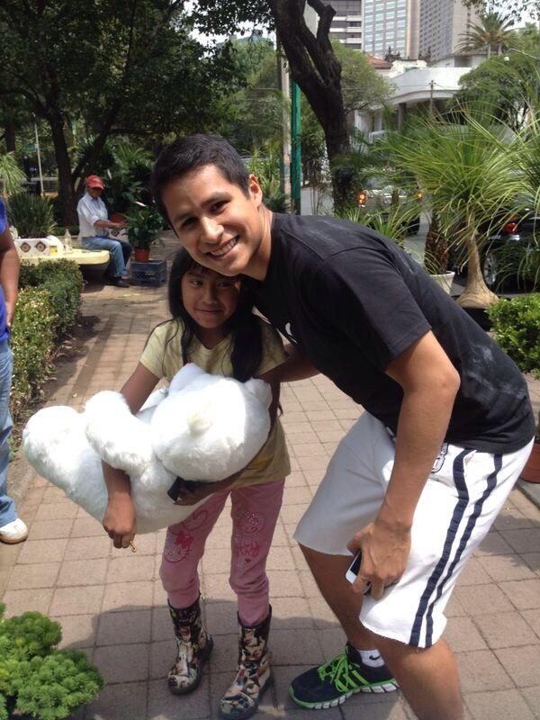 SomosSOLE's tweet photo. #Juguetesamor #Felicidad @AmazingRace2014 http://t.co/0hvU2yxx1J