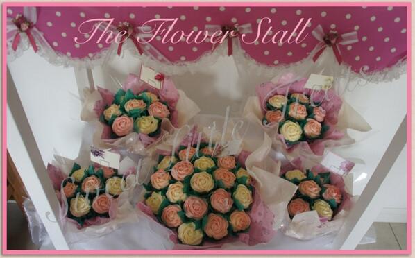 SLTreats's tweet photo. Hire our Flower Stall &amp; give YOUR event the WOW factor #flowers #wedding #party #lovelancashire #lovetarleton #cake http://t.co/m6FSNIQHzQ