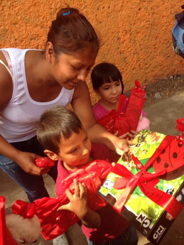 Distrito4_rojo's tweet photo. #AmazingRace2014 #distrito4 @AmazingRace2014 @AnahuacSur @vertice_uams http://t.co/CGslDiMMpS
