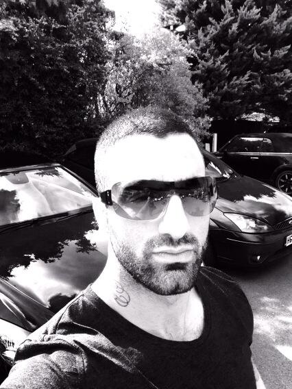 RockyRockPT's tweet image. Stop taking posing selfies rocky yr getting boring man! @ellie_26UKBFF @towisfitness @absalutegym #padmaster