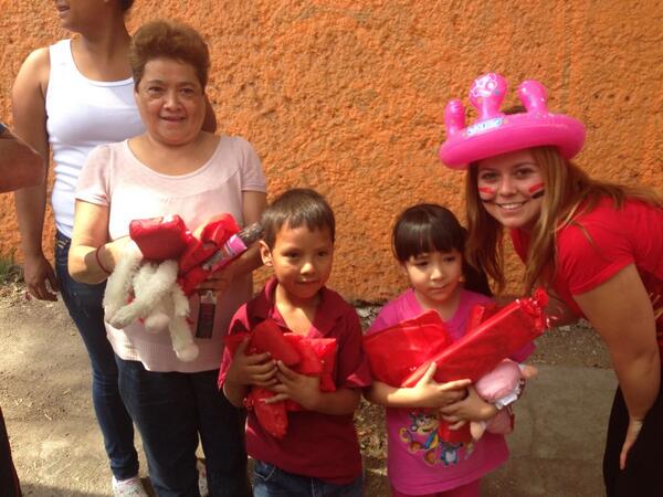Distrito4_rojo's tweet photo. #AmazingRace2014 #distrito4 @AmazingRace2014 @AnahuacSur @vertice_uams http://t.co/fVItpLYjK1