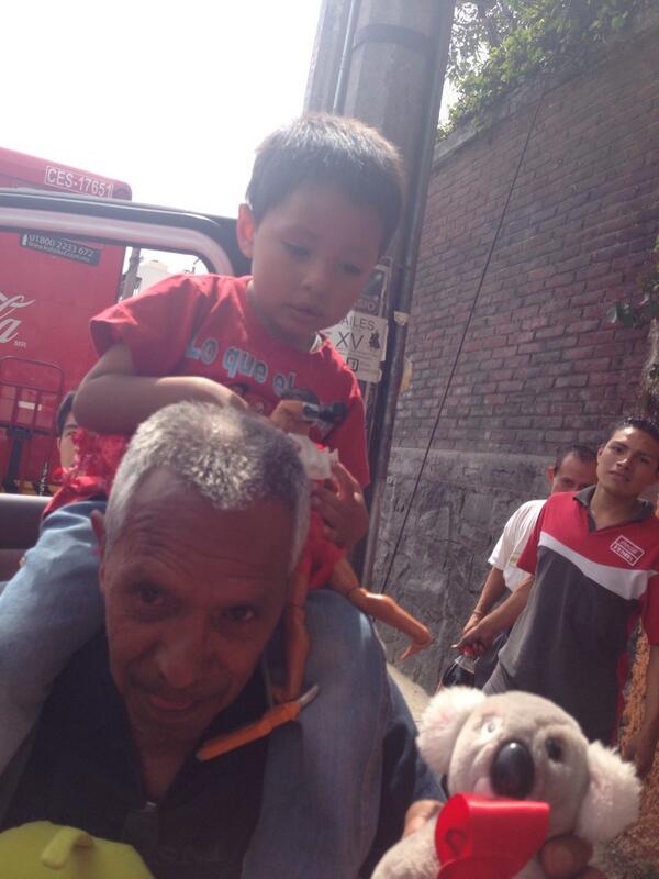 Distrito4_rojo's tweet photo. #AmazingRace2014 #distrito4 @AmazingRace2014 @AnahuacSur @vertice_uams http://t.co/hlgDVgozOn