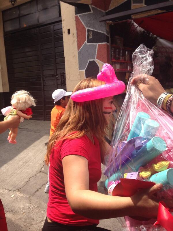 Distrito4_rojo's tweet photo. #AmazingRace2014 #distrito4 @AmazingRace2014 @AnahuacSur @vertice_uams http://t.co/b9C4247plj
