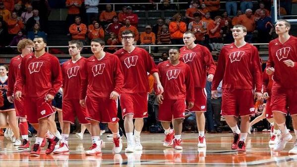 ForWhiteFolks's tweet photo. Rooting for Wisconsin tonight but not quite sure why. http://t.co/fFvfXG2h0q