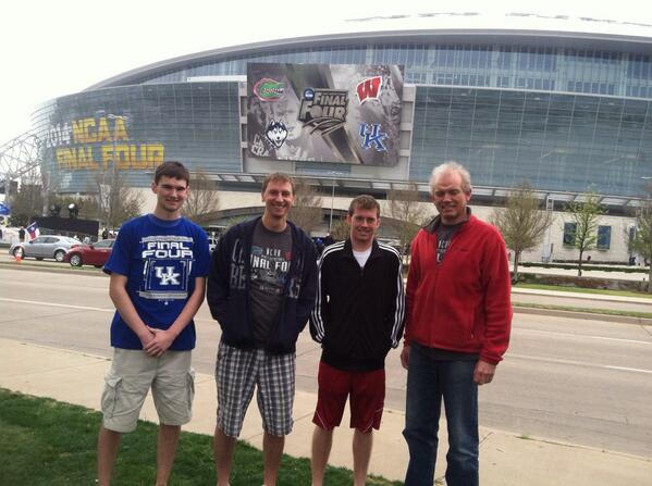 richfrow's tweet photo. #FinalFour http://t.co/sLieTmdFPY