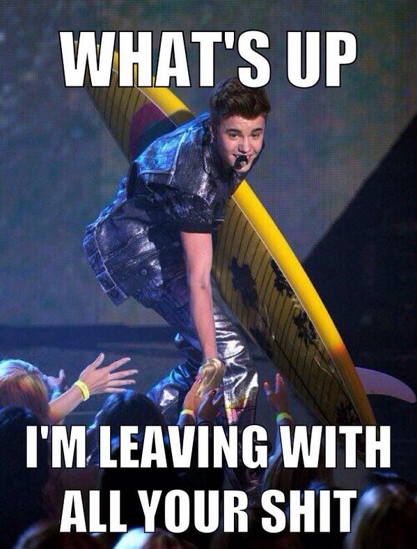 avonsloveaffair's tweet photo. Justin walk in the building like  #JustinHitsTCAs2014 http://t.co/JchffvlxQY