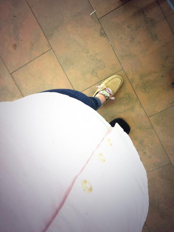 ABrunetteBeaut's tweet image. Loving Spring! #ootd #VineYardVines