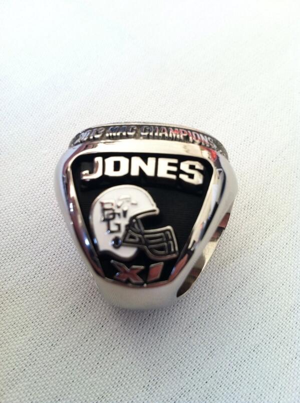 kerryleejones's tweet image. Football #MACChamps #ringtime
