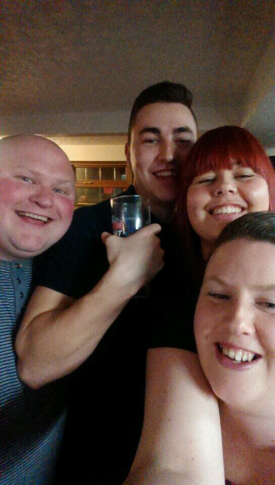 Shell_Hooke's tweet image. Its a family life :-) 
#brothersisterbrotherinlawlove