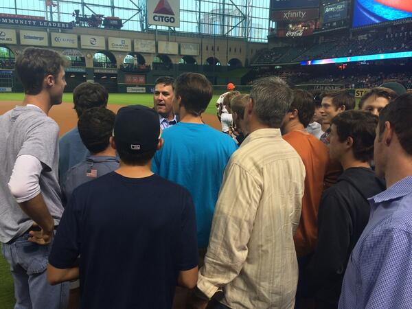 JuliaMorales's tweet photo. Berkman is telling stories to the Second Baptist High School baseball team where he's a volunteer assistant. @astros http://t.co/eNOdNL3Rne