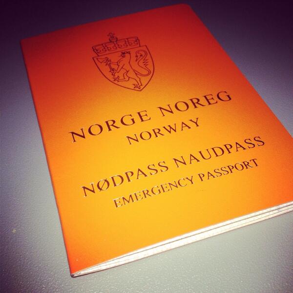 emergency passport, how i love thee! #ataletotell #passport #nødpass #pass #emergency #travel #reise @janicke_hansen