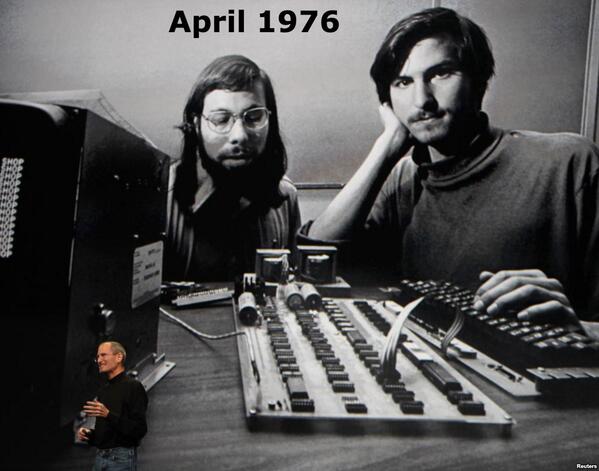 Know's tweet image. On this month, April 1976, Apple was founded by Stephen Wozniak &amp;amp; Steve Jobs!