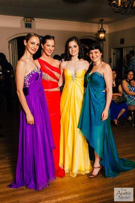 SignatureBridal's tweet image. Beautiful ladies from #TopAustinModel Finale! Harlee Rae, Krista Harty, @NicoleGlenn16 @ButterFlyATX @todd_white