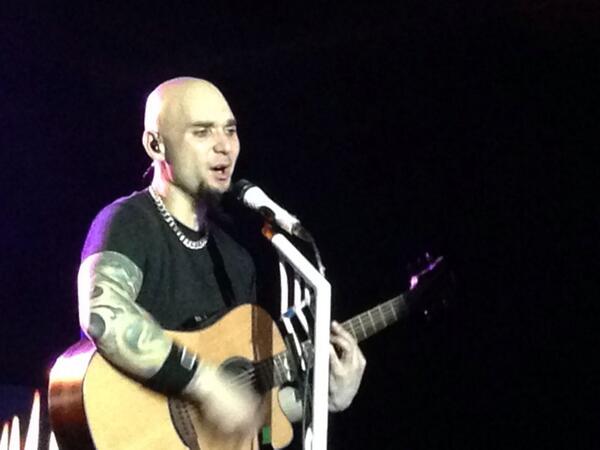 IsaZeta's tweet photo. Gracias Sôber por este conciertazo!!!! http://t.co/BKafymGowR
