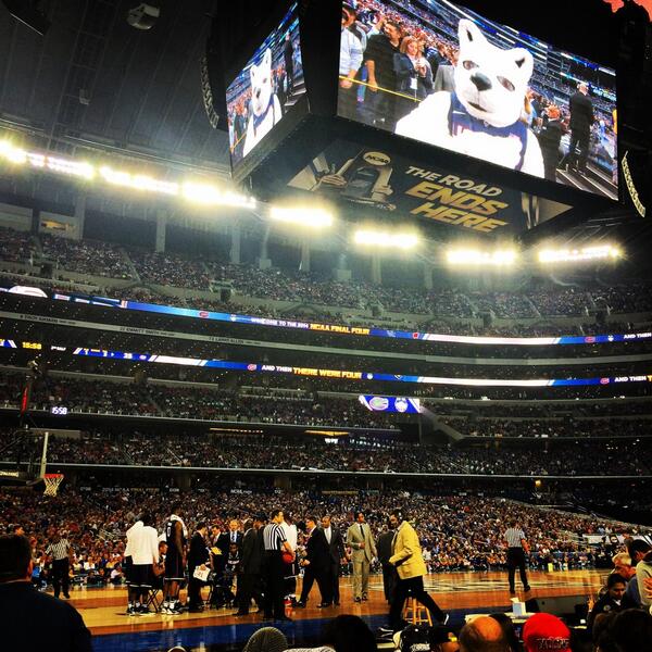 JJWatt's tweet photo. Getting settled in for the next game. #OnWisconsin http://t.co/mH2QFeRmBU